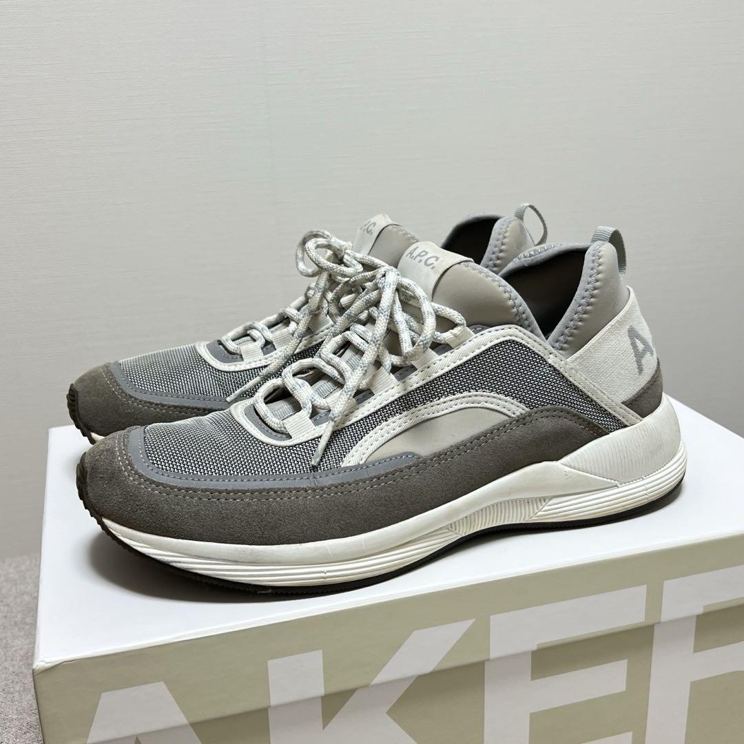 APC ラン アラウンドスニーカー 42 美品！付属品完備 - メルカリ