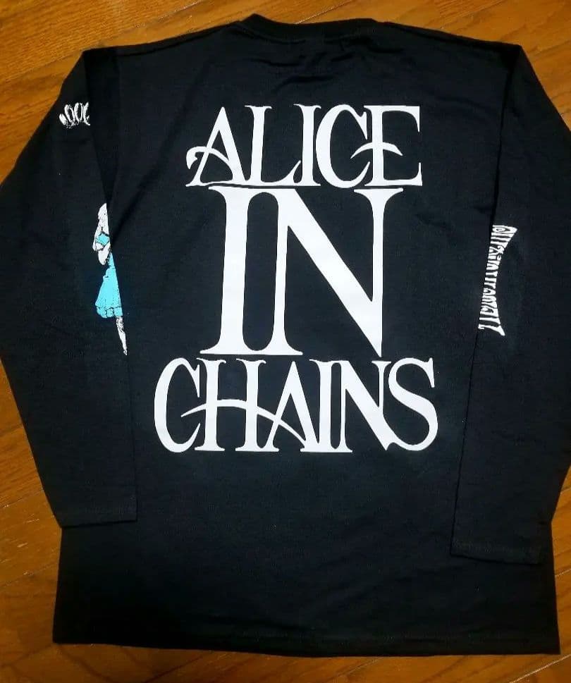 一番の贈り物 【本日限定値下げ】ALICE バンドT アリスインチェインズ
