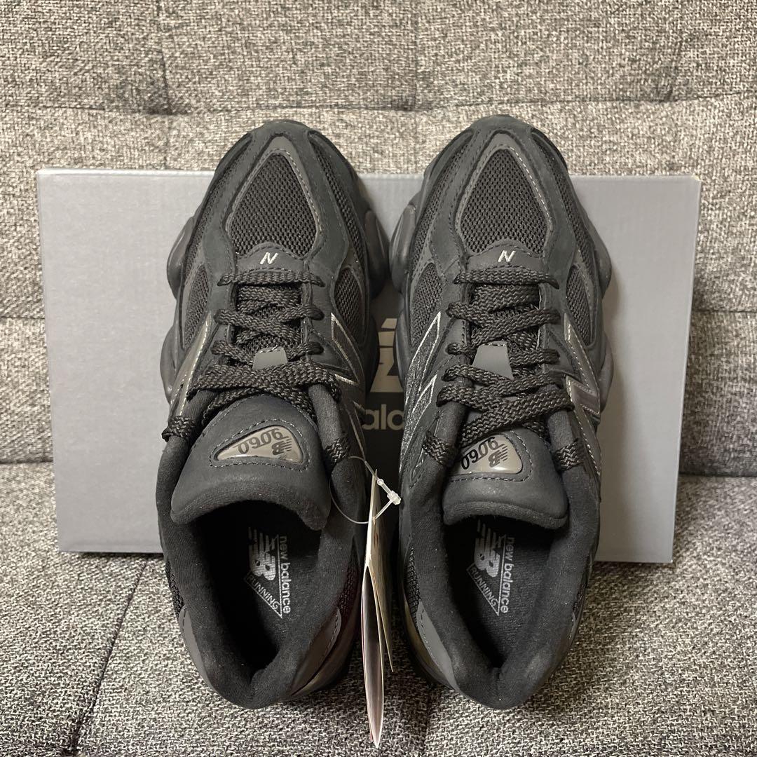 新品】ニューバランス U9060ZGE 23.0㎝ NEW BALANCE - メルカリ 新品】ニューバランス U9060ZGE 23.0㎝ NEW BALANCE - メルカリ