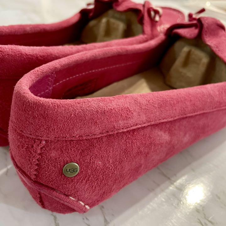 サイズ UGG 新品未使用 フラットシューズ ドライビングシューズ uPEU9-m50074189057 アグ モカシン カラー