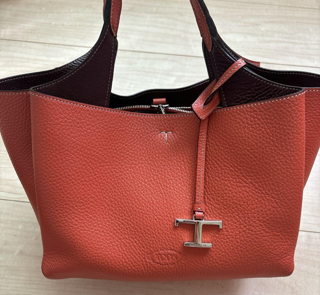 TOD’S レザーバッグ ショルダーバッグ Tタイムレス ペンダント