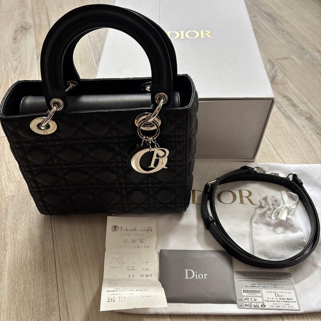 Lady Dior バッグ ミディアム カナージュ ラムスキン 165,000円