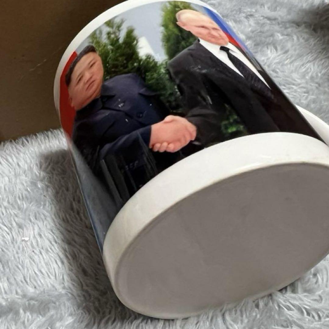 レア　新品　朝露友好軍事同盟記念　金正恩とプーチンのマグカップ