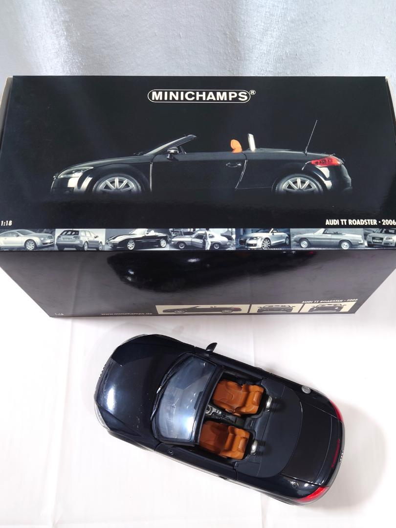 ミニカー AUDI TT ROADSTER 2006 1/18