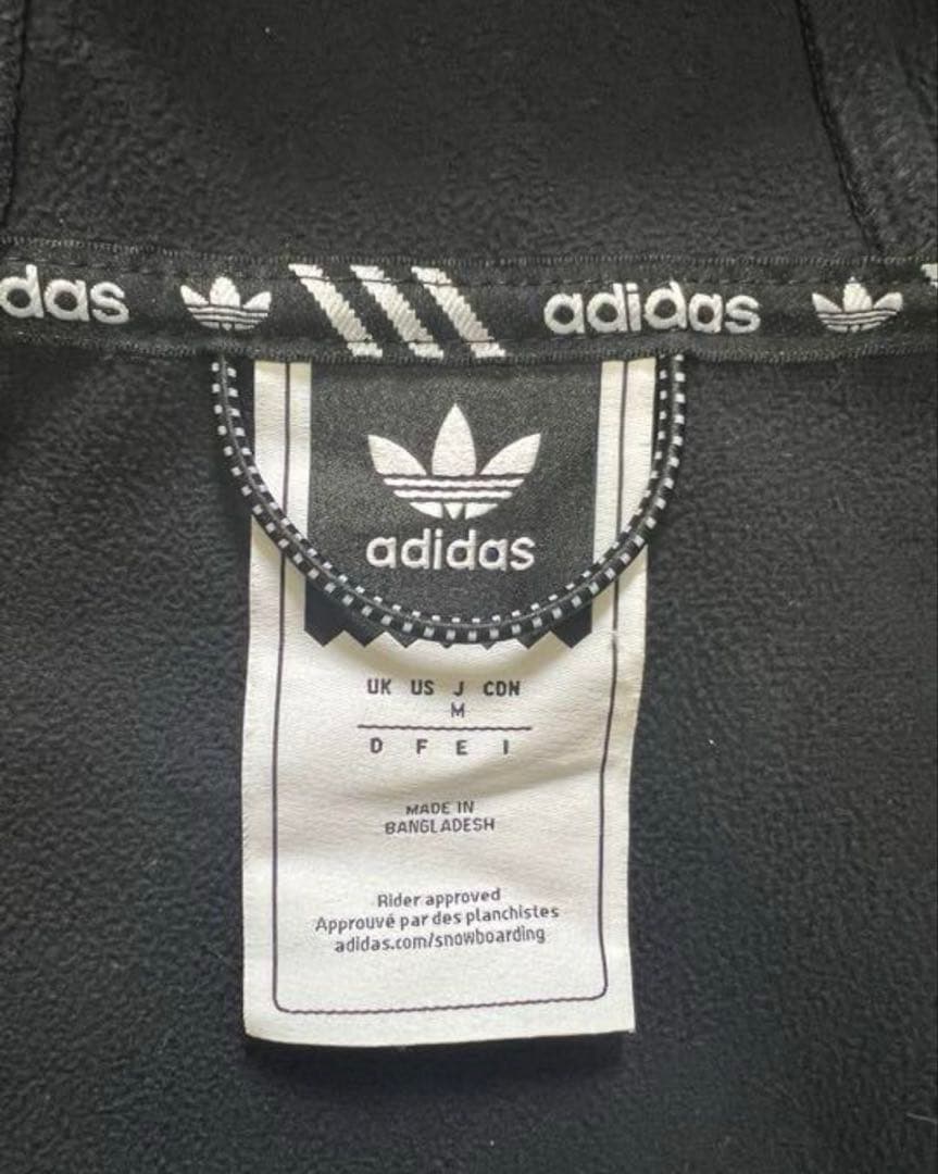 アディダス　スノーボードウェア　Mサイズ