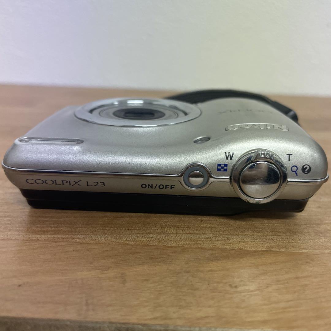 中古　美品　Nikon COOLPIX L23 シルバー