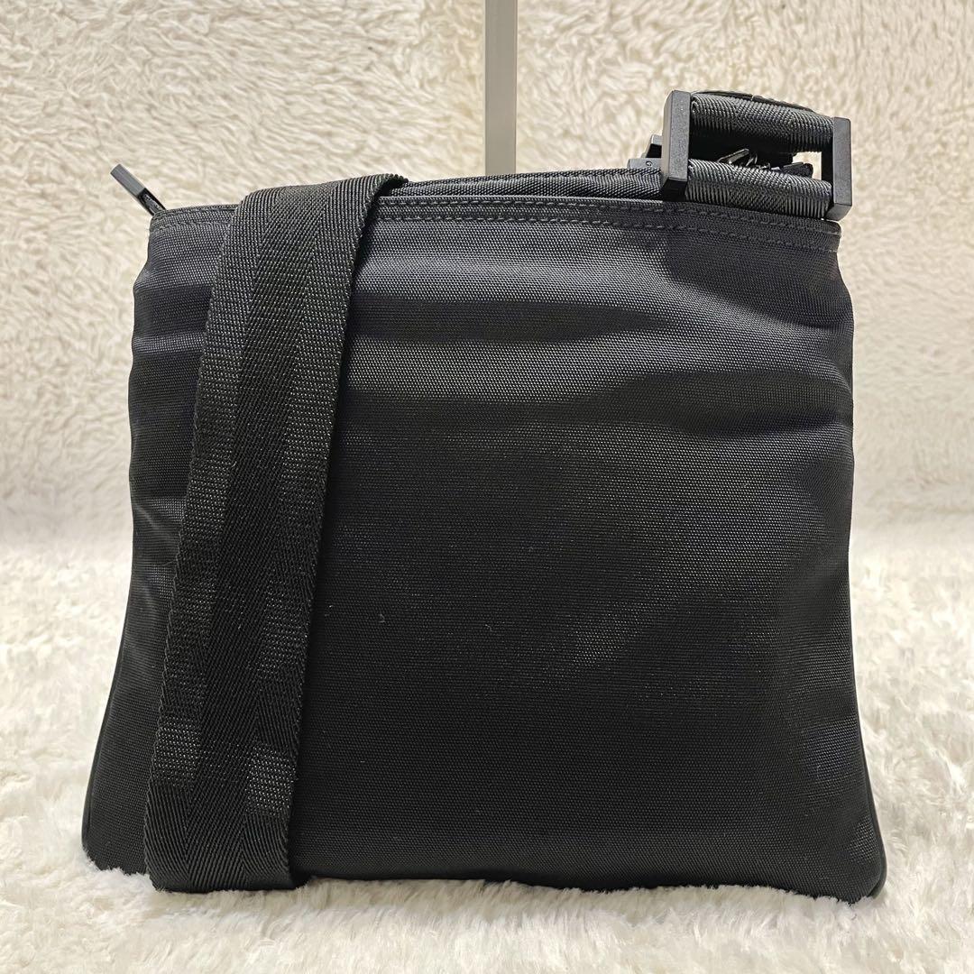 「大人気 新入荷 新品」に該当するファッション通販 GUCCI インターロッキングG シェリーライン ナイロン ショルダー バッグ