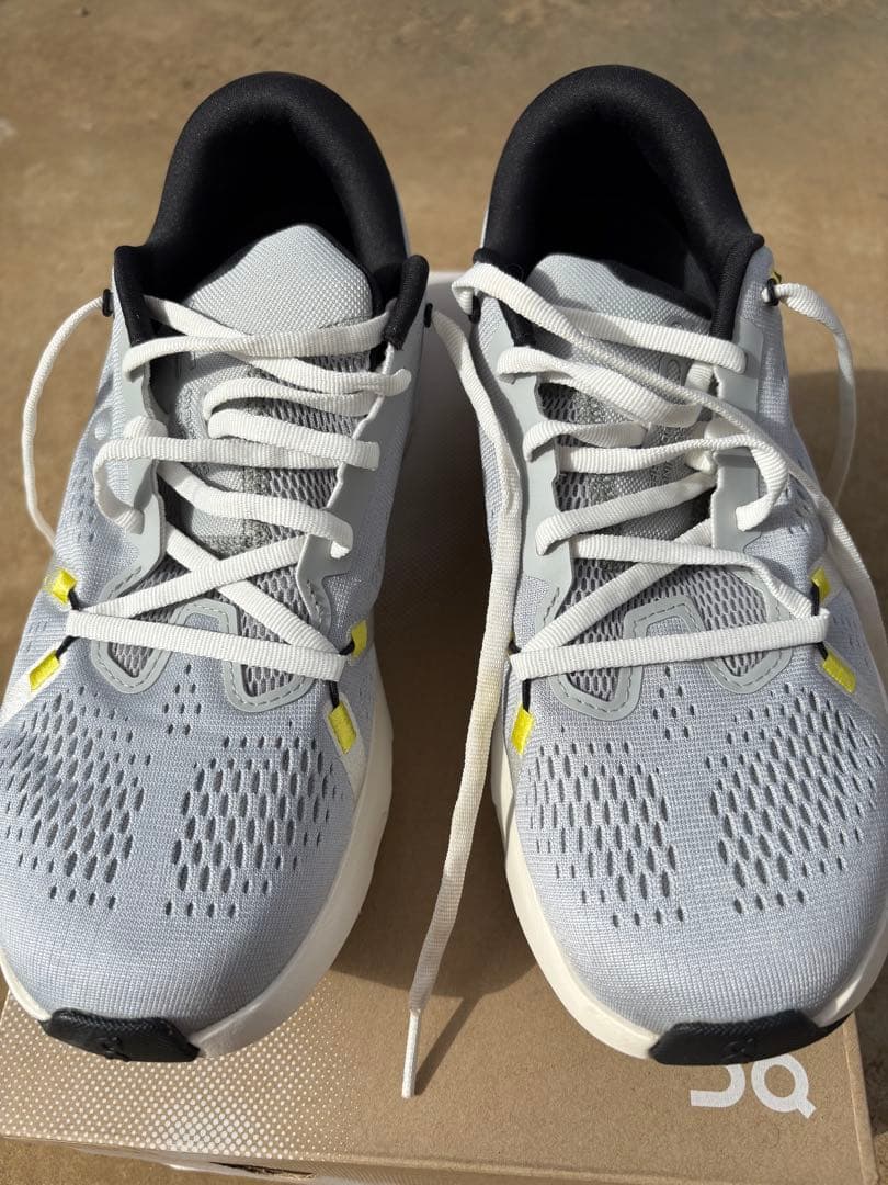 On Cloudsurfer 2 中古