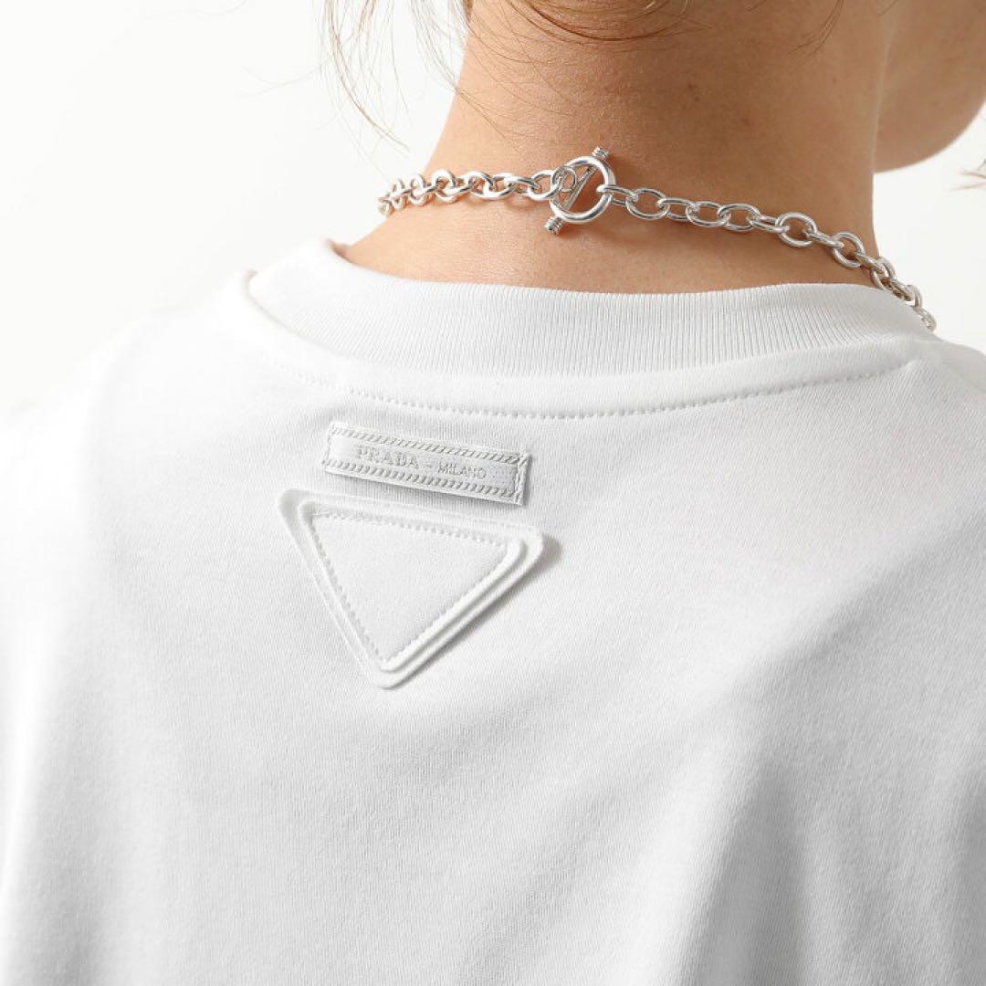 【プラダ】Tシャツ カットソー 三角ロゴ　ショート丈 クロップド　半袖 XS 白