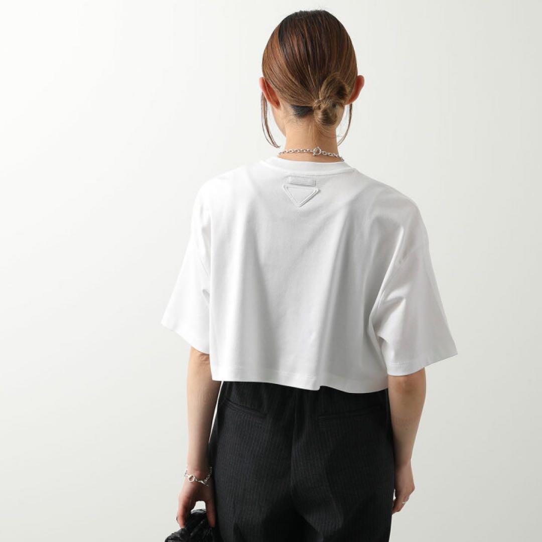 【プラダ】Tシャツ カットソー 三角ロゴ　ショート丈 クロップド　半袖 XS 白