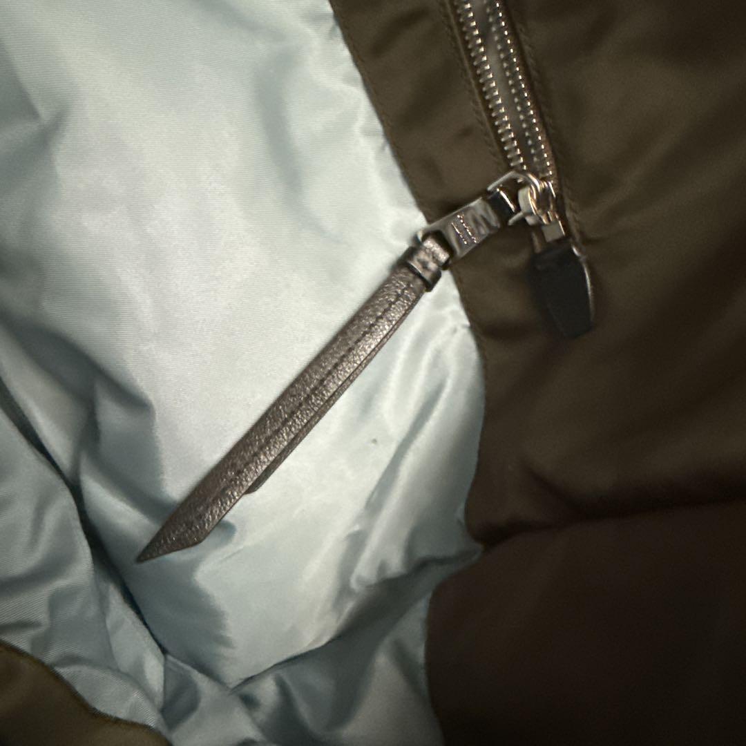 prada トートバッグ