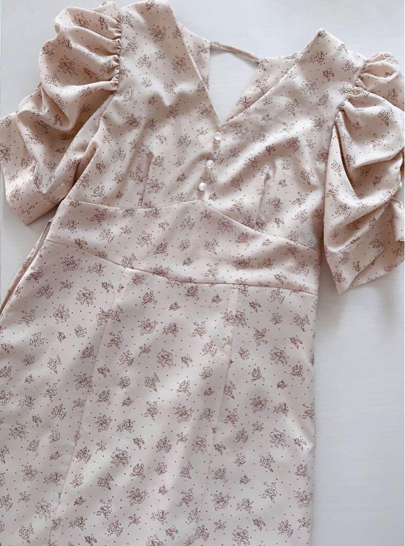 【通販激安】 DEICY 新宿店限定 ヴィンテージローズドットワンピース ワンピース