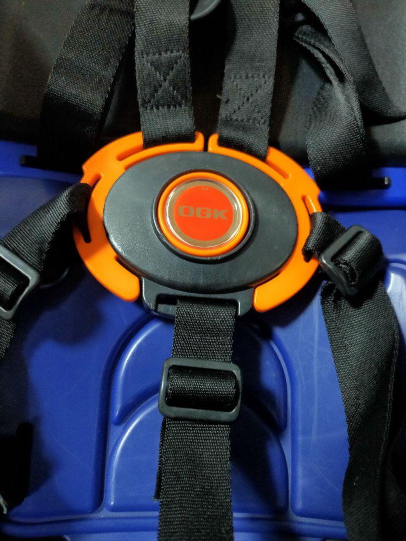 OGKヘッドレスト付コンフォート前子供のせ FBC-011DX3 黒×青