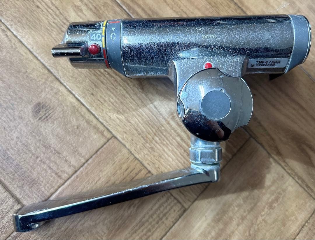 TMF47ARR シルバーシャワーヘッドやや傷や汚れあり