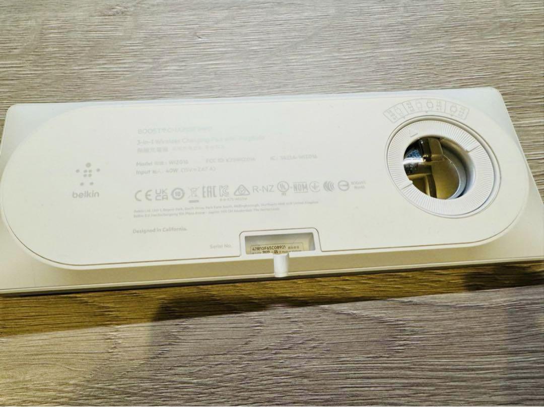 Belkin MagSafe付き3-in-1ワイヤレス充電