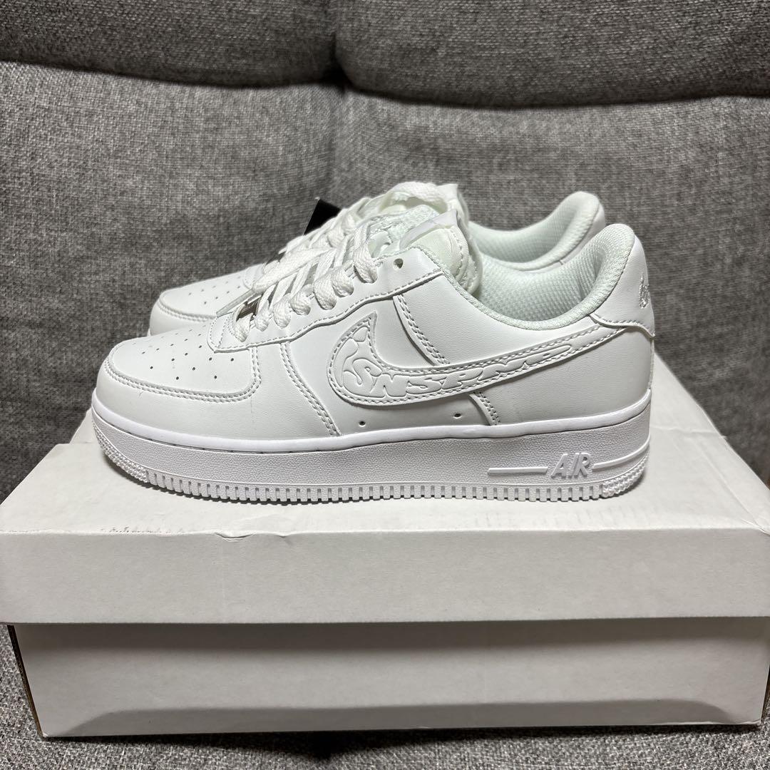 Nike Air Force 1 ホワイト iSNSPNO