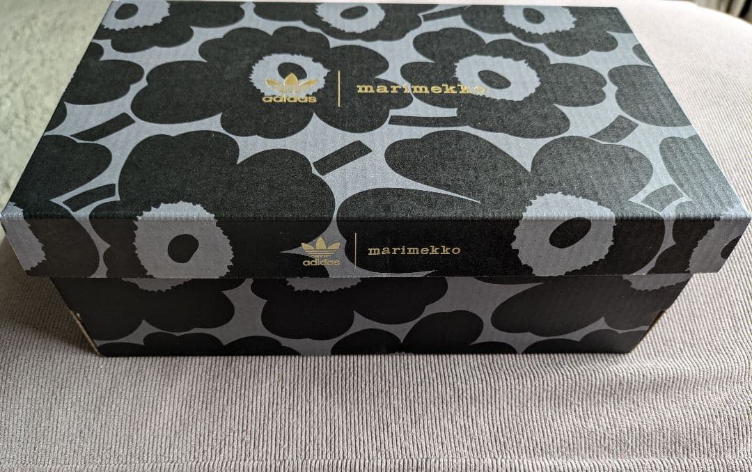 完売 adidas marimekko UNIKKO スニーカー 23.5cm