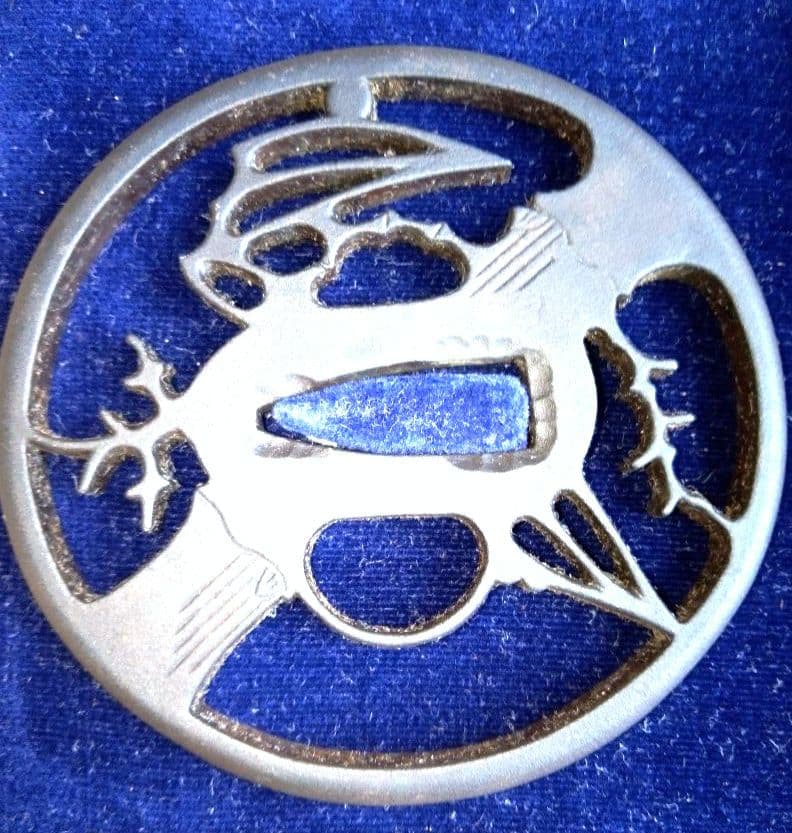 金属製鍔 (つば) 伝説の生物デザイン 木製フレーム付き 金属製鍔 (つば) 伝説の生物デザイン 木製フレーム付き