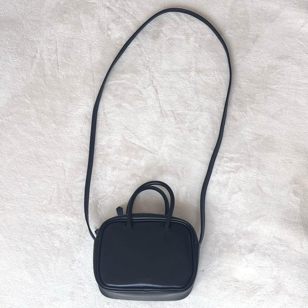 YAHKI ヤーキ　ショルダーバッグ　クロスボディバッグ　美品