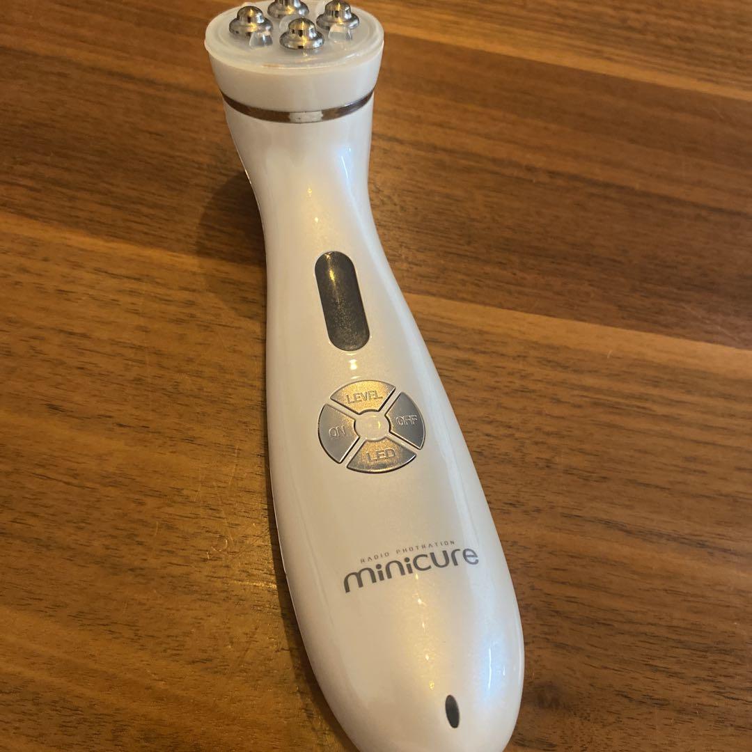 minicure(ミニキュア)美顔器 ミニキュア-美容機器の卸/仕入れならビーウェイブ