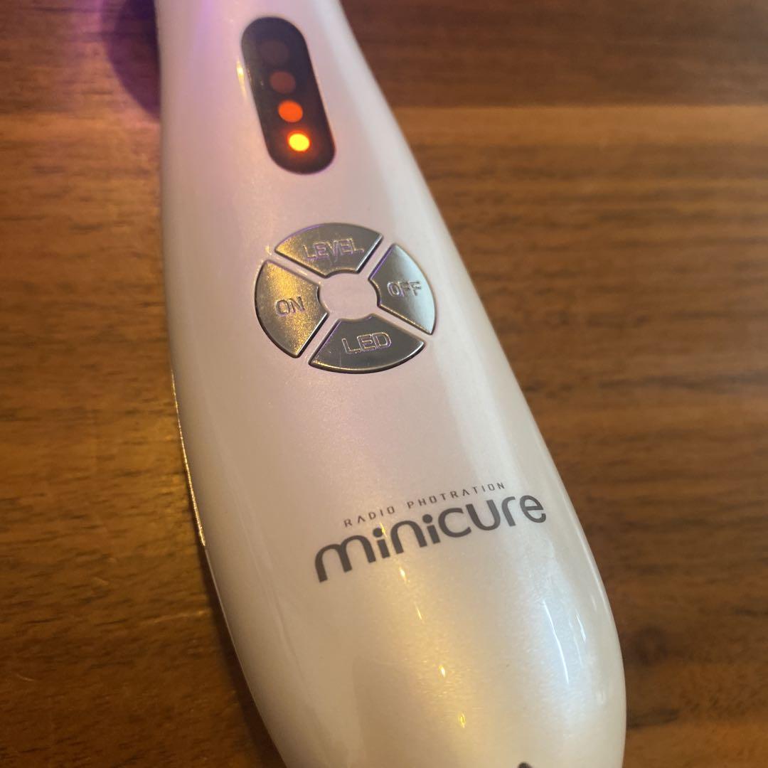 minicure ミニキュア美顔器 本体のみ - メルカリ