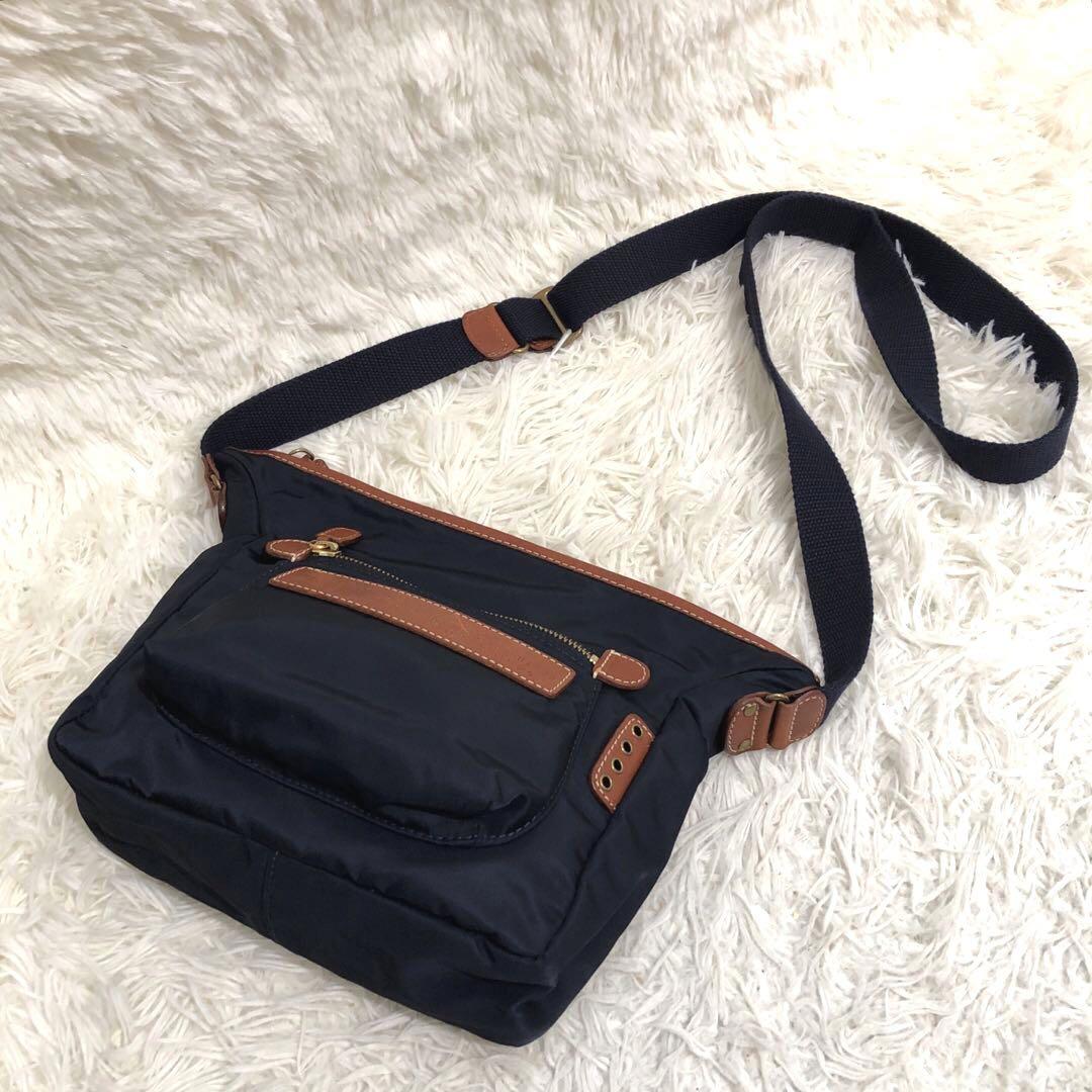 未使用保管品✨フェリージ ショルダーバッグ ナイロン ネイビー　メンズ