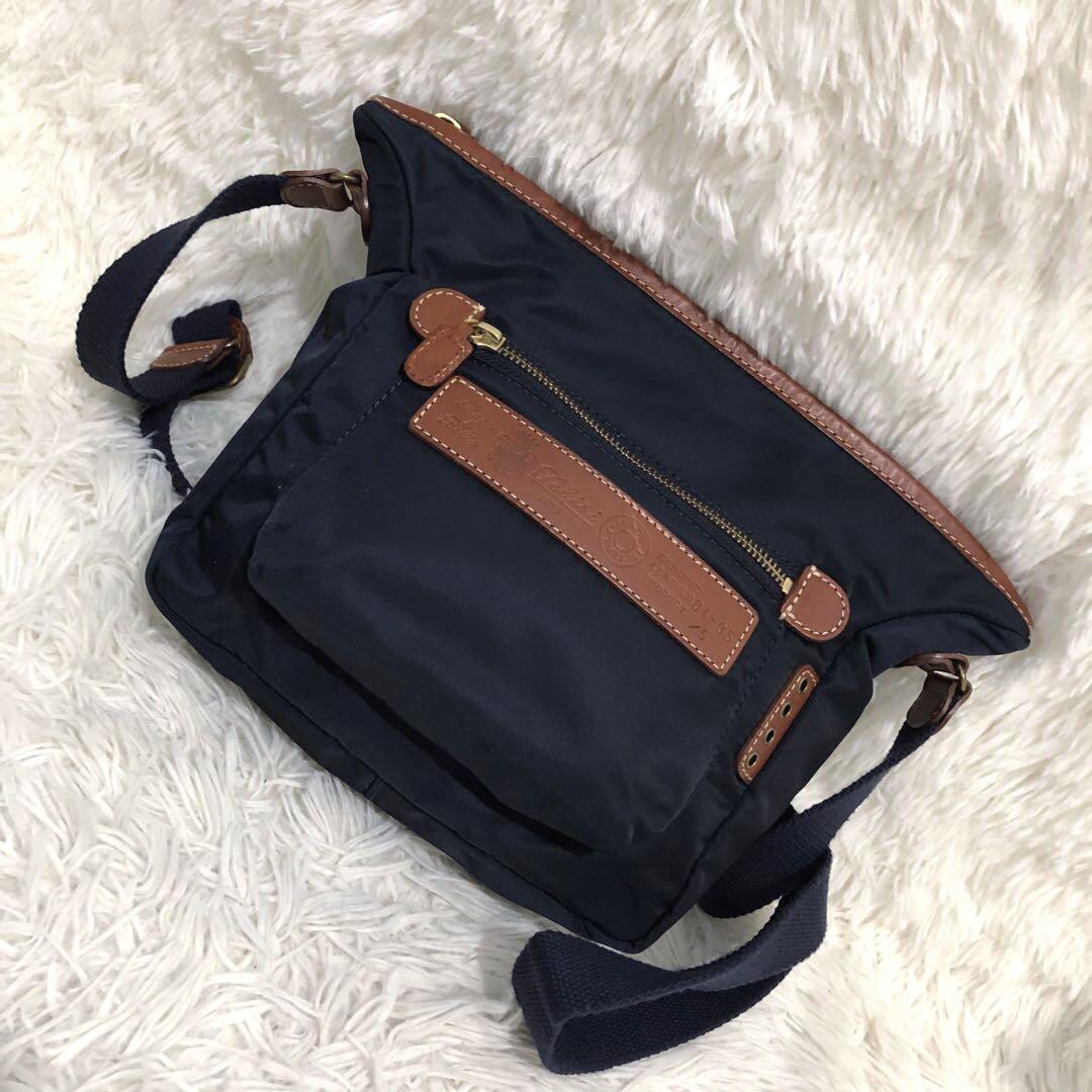 未使用保管品✨フェリージ ショルダーバッグ ナイロン ネイビー　メンズ