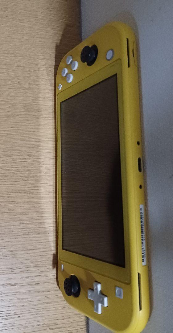 ジャンク品　スイッチライト本体　Nintendo Switch Lite　部品取