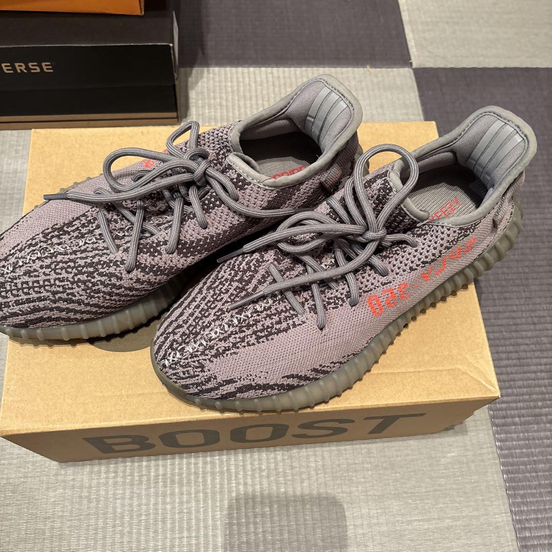 Yeezy Boost 350 V2 グレー