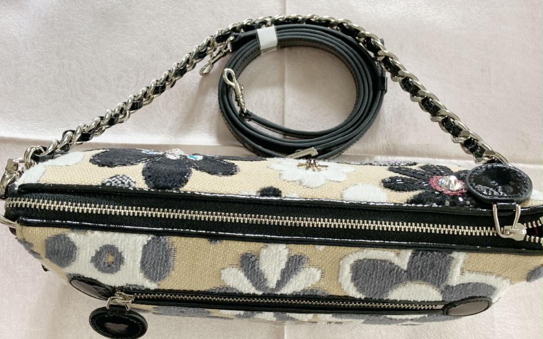 公式の店舗 シンクビー❤︎2wayショルダーバッグ。最終価格です。 バッグ