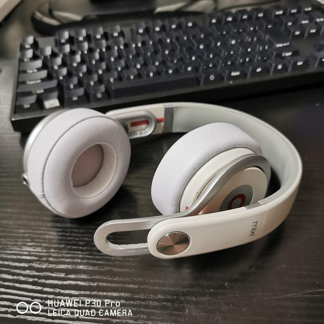 〈美品〉beats mixr オンイヤーヘッドホン ホワイト Amazon.com: Beats Mixr Wired On-Ear Headphone - White
