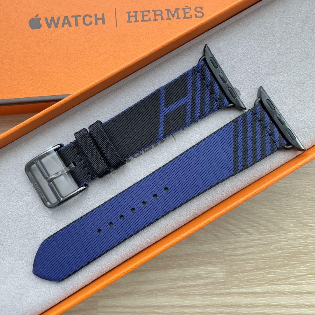 1821 Apple Watch エルメス　ジャンピング　ブルー　HERMES