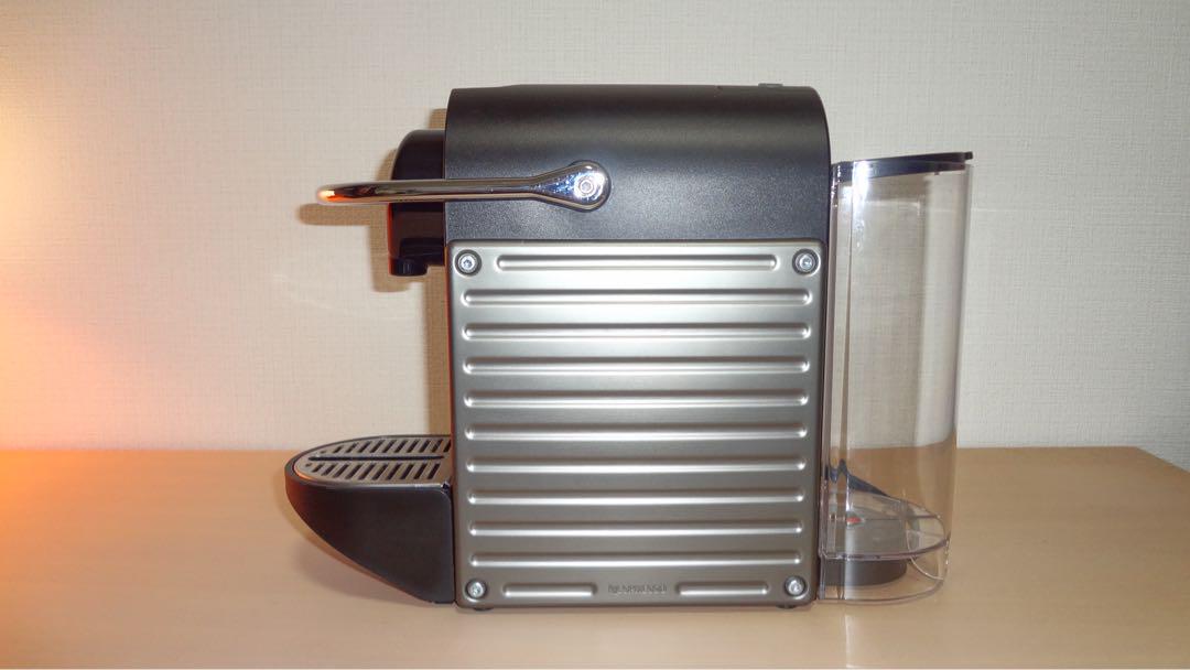 コーヒーマシン　エスプレッソマシン　コーヒーメーカー　ネスレネスプレッソ
