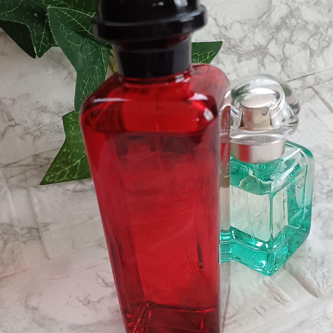 HERMES rhubarbe écarlate、 Un Jardin Nil