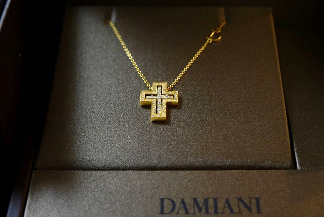 DAMIANI ベルエポックXS正規品サイドダイヤ 箱 保証書付 DAMIANI ベルエポックXS正規品サイドダイヤ 箱 保証書付