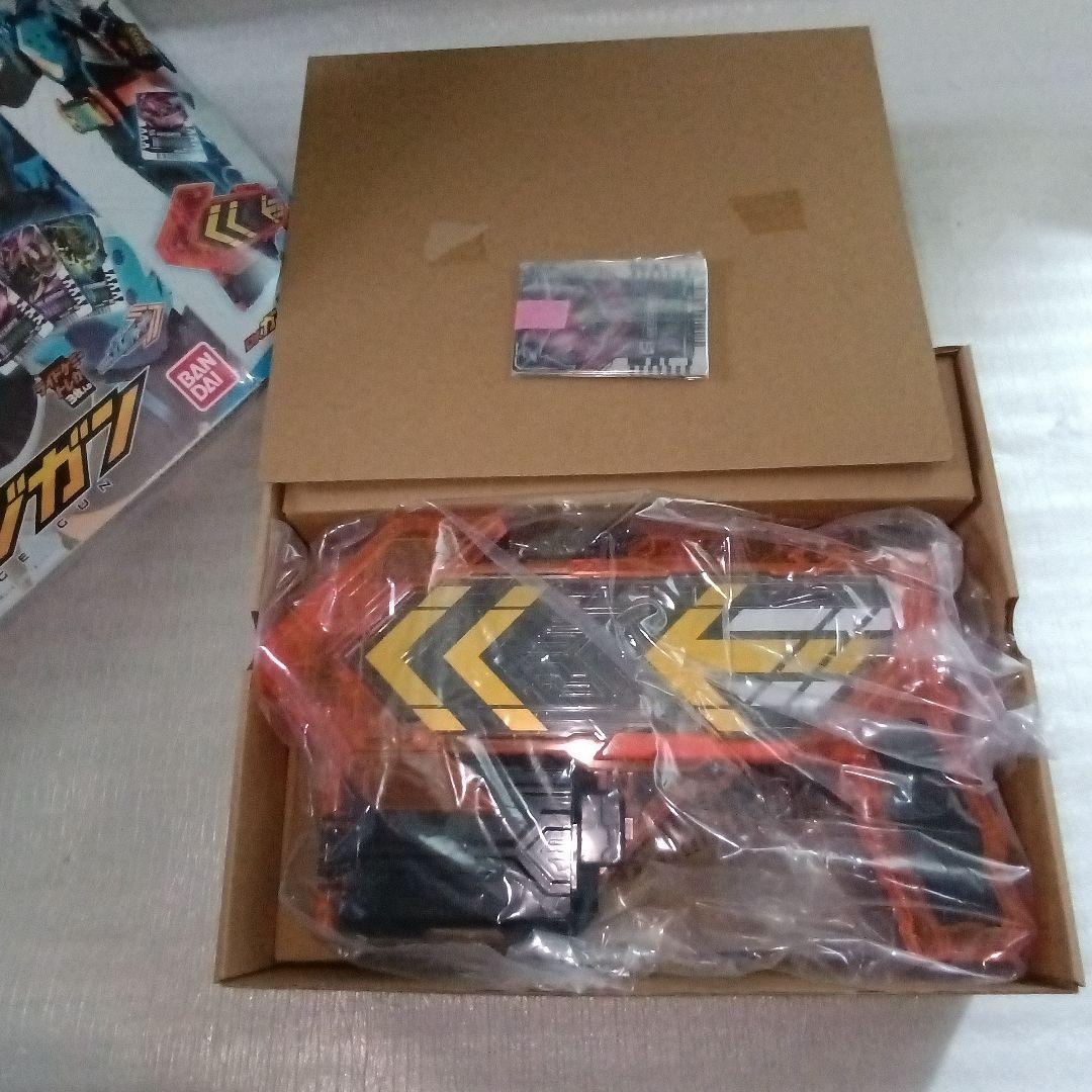仮面ライダーガッチャード 変身ベルト DX ガッチャードライバー