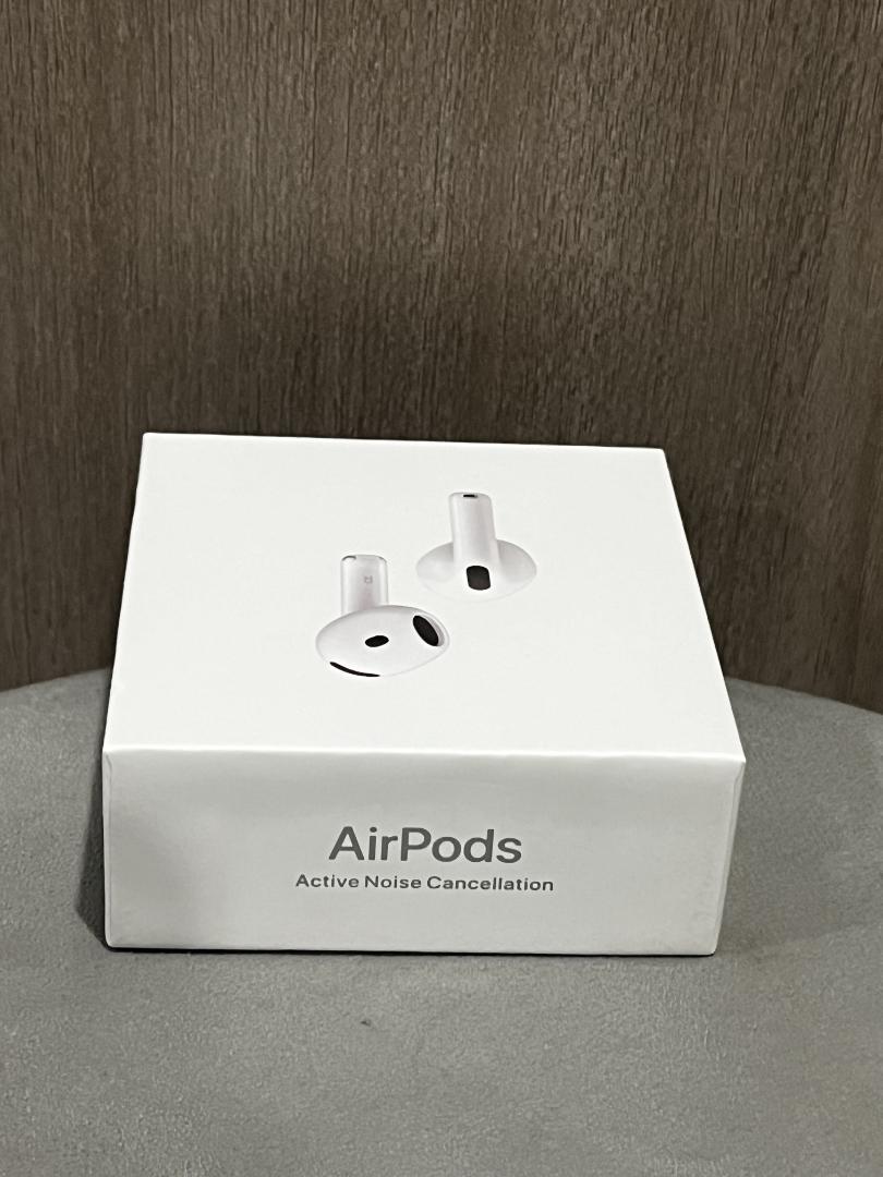 【未開封品】 AirPods 4 本体 アクティブノイズキャンセリングイヤホン