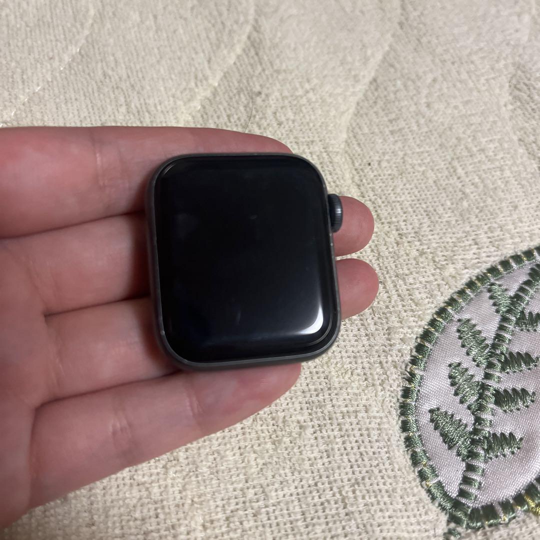 Apple WatchSE本体 ブラック