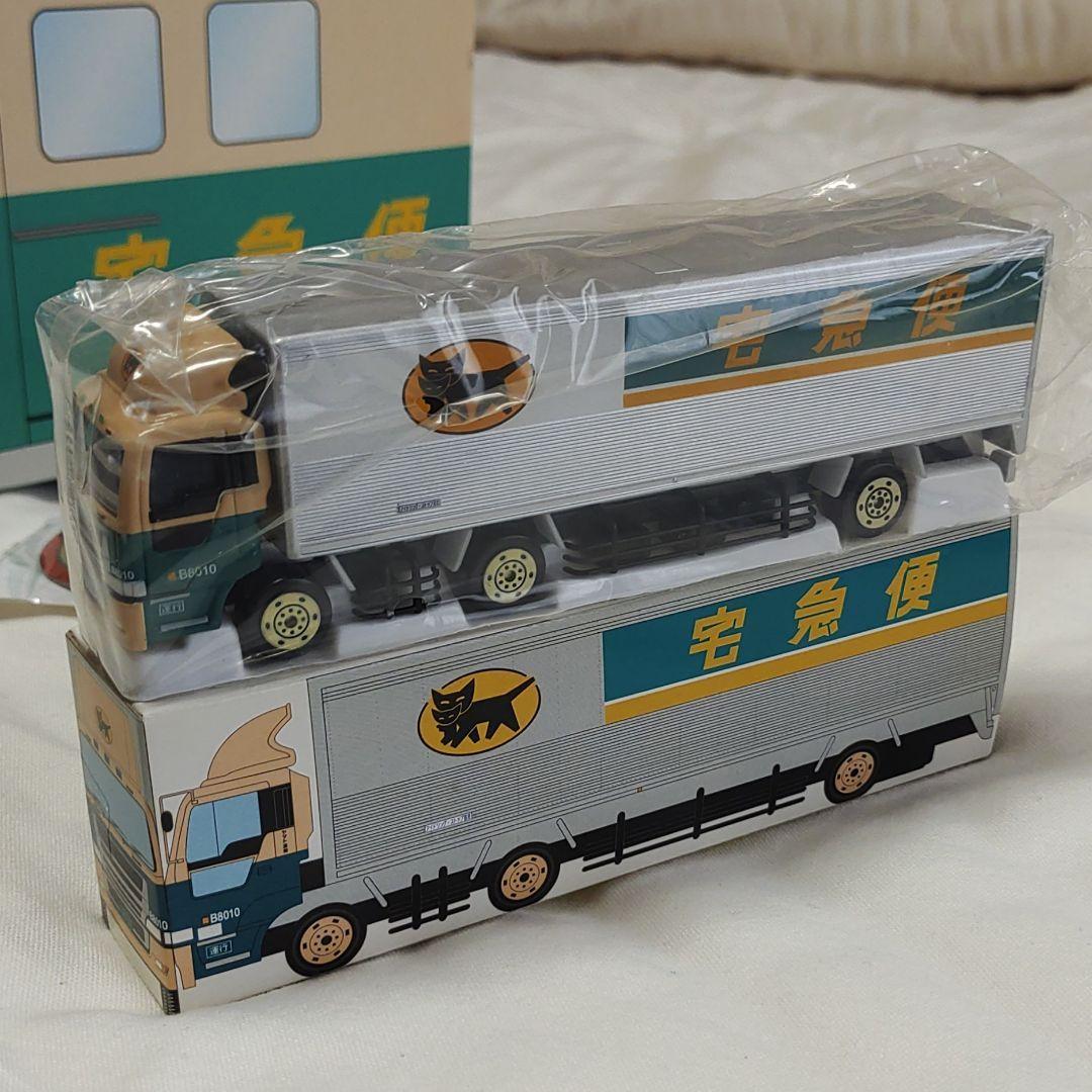クロネコヤマト　非売品　ミニカー バッチ　箱