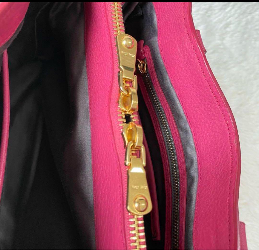【有名人芸能人】 ♡大人気♡ miumiu ハンドバック ミュウミュウ ミニバック マドラス バッグ