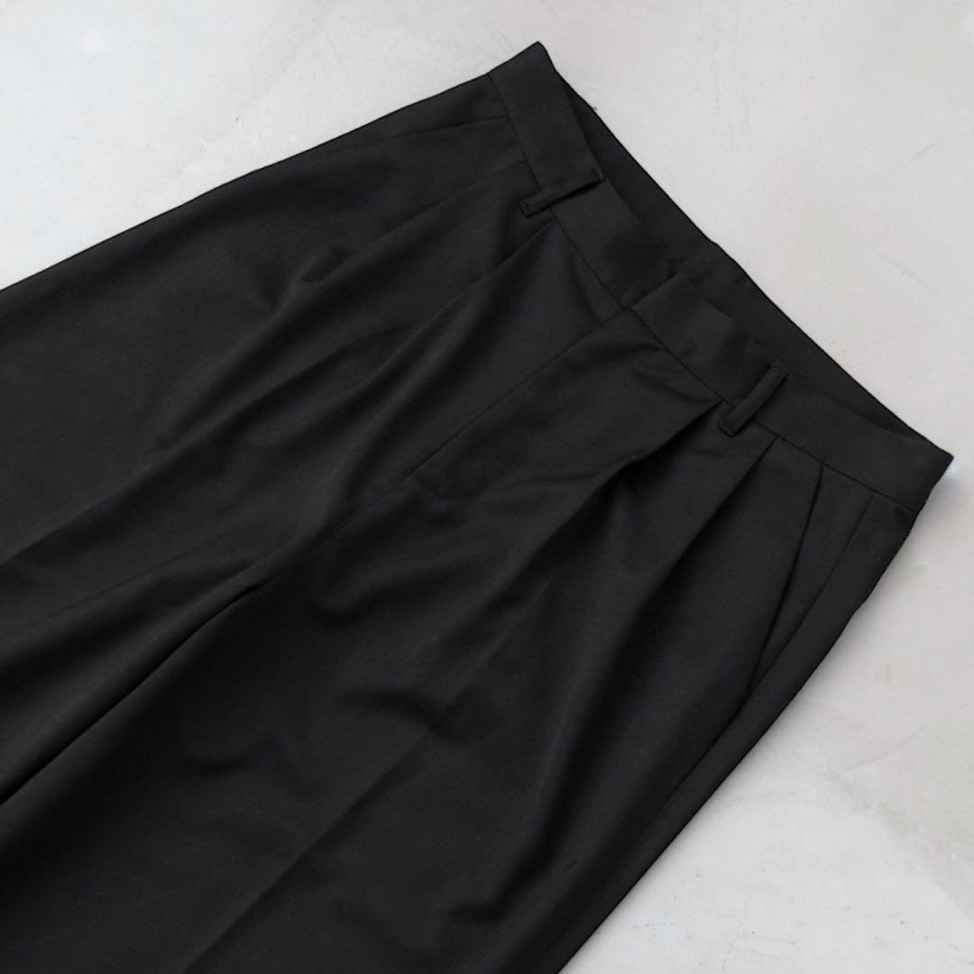 新品 camphor wood 2tuck wide baggy slacks - メルカリ