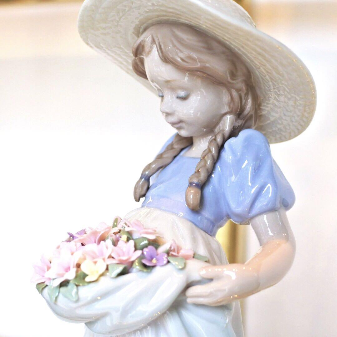 リヤドロ  限定廃盤品　大「たくさん摘めたよ」正規店購入・完品です。ヴィンテージ