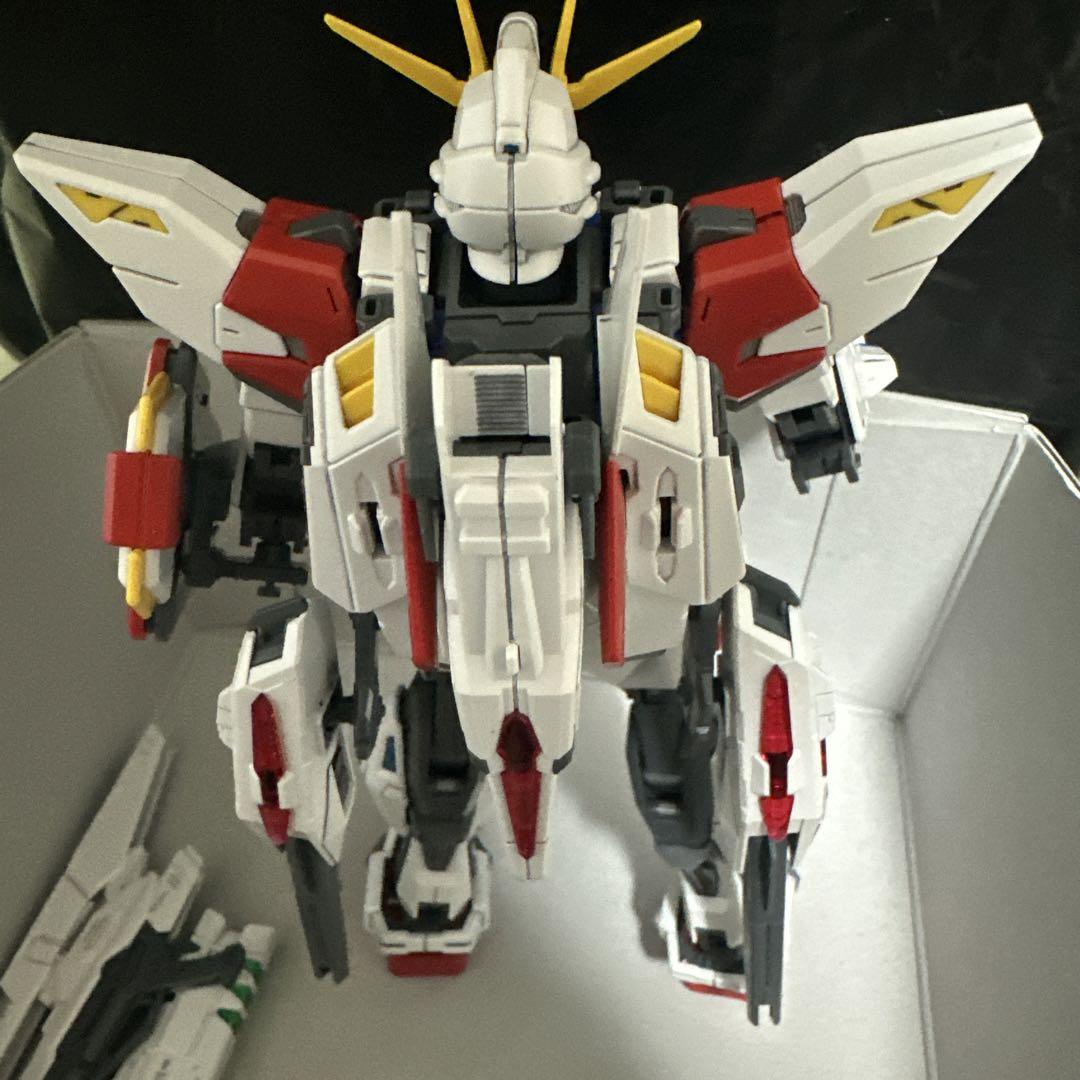 【組立済】MGビルドストライクガンダム&ユニバースブースター