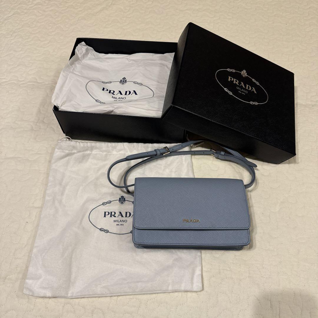 お値下げ⭐︎未使用　PRADA プラダ　SAFFIANO LUX サフィアーノ