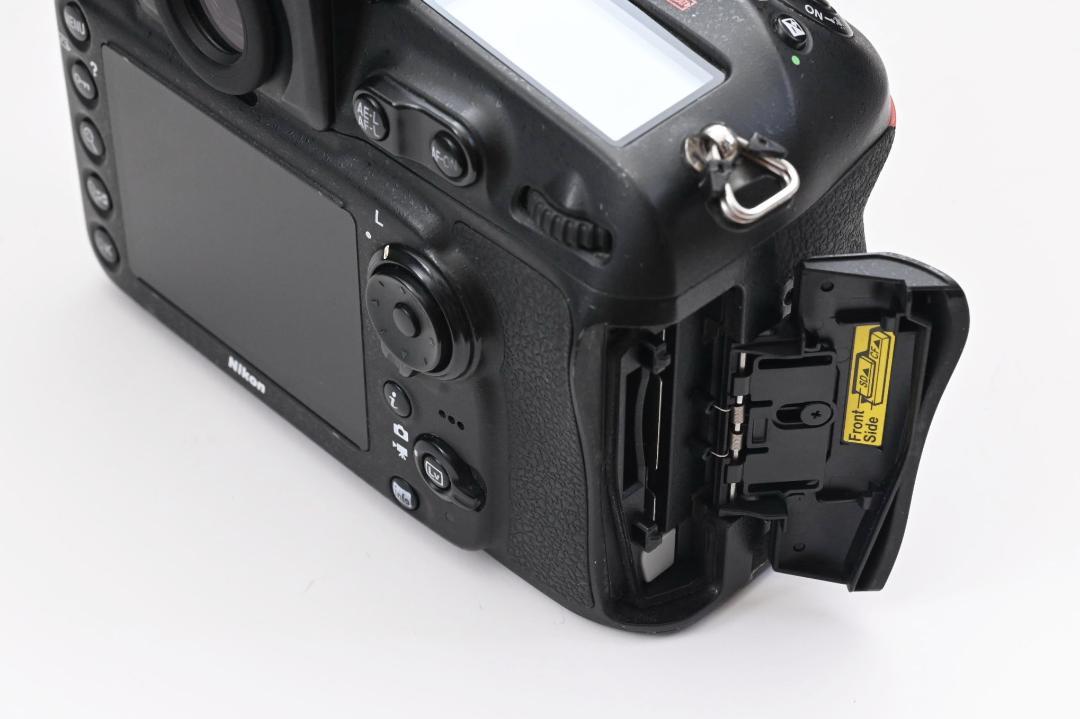 ニコンNikon D810MB-D12セット