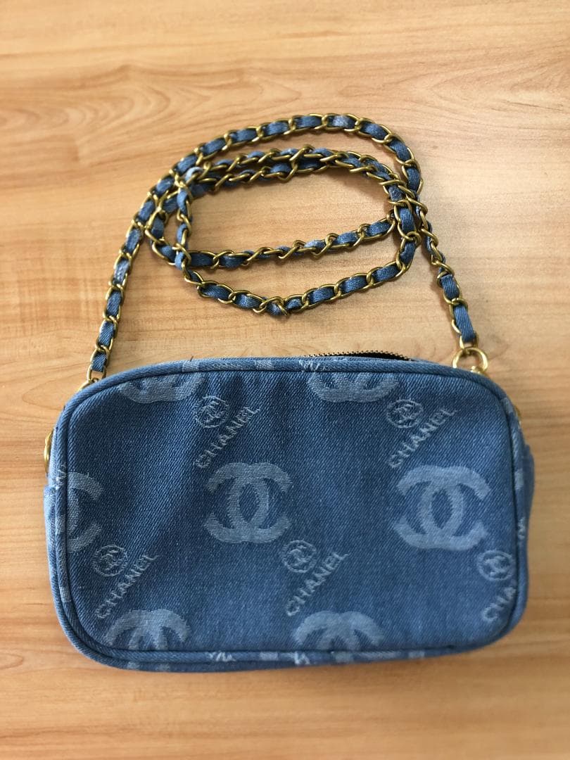 ショルダーバッグ チェーン ヴィンテージ ブルー ロゴ目立った傷や汚れなし