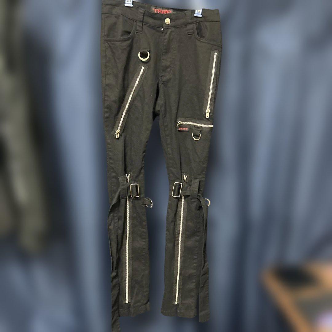 (と) TRIPP NYCのZipパンツです。
