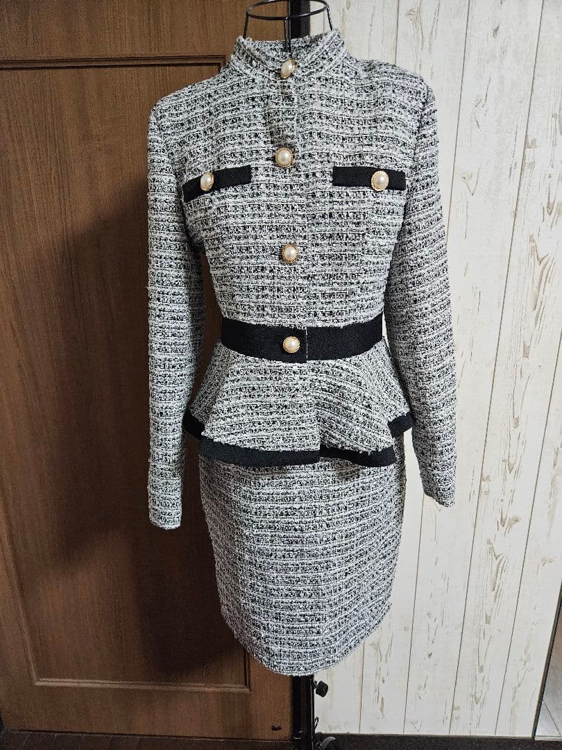 ソブレ　ツイード ペプラムセットアップ