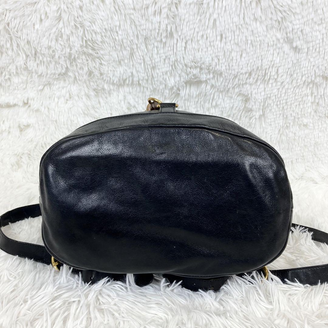 h69【美品】グッチ バンブー タッセル ブラック レザー 巾着