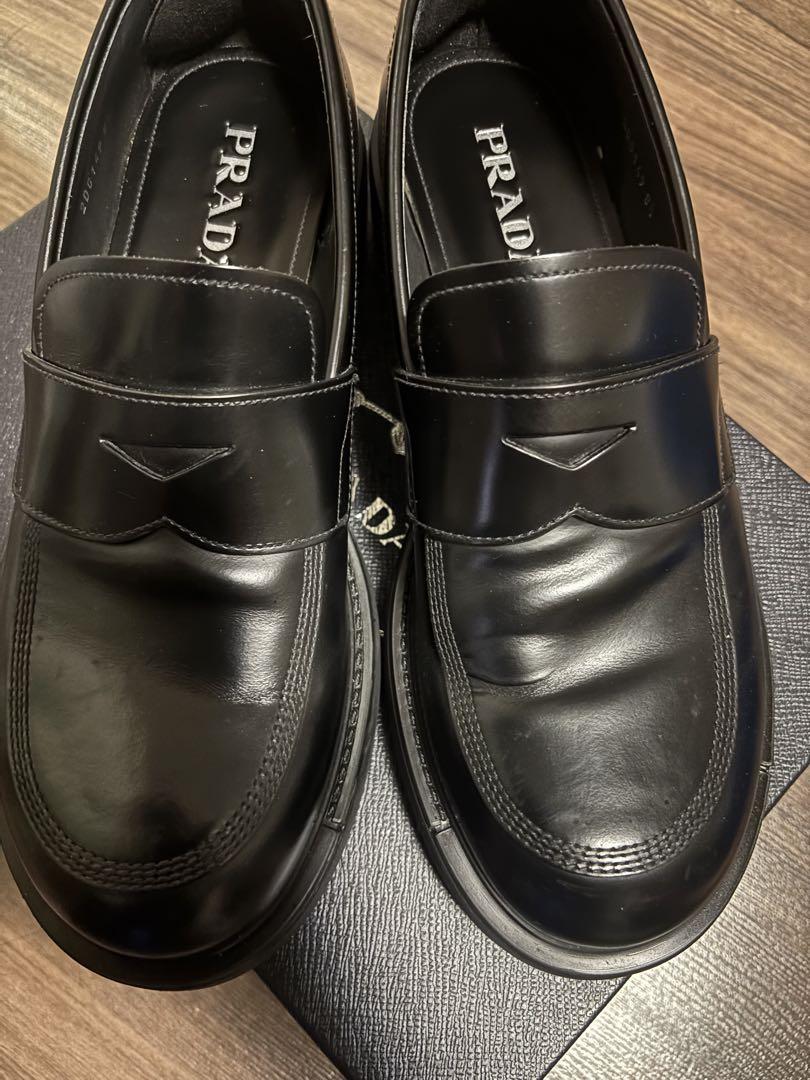 PRADA ブラッシュドレザー(牛革) ローファー